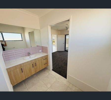 17 Keel Street, Burrum Heads, Qld 4659 - Photo 2