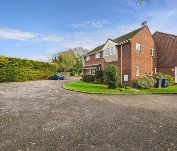 Cherry Corner, The Common, Flackwell Heath,HP10 - Photo 3