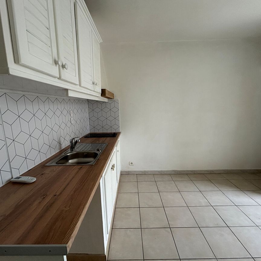 Location appartement 2 pièces, 25.40m², Nîmes - Photo 1