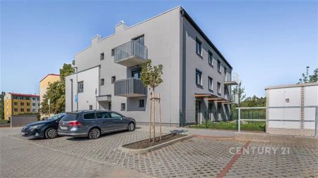 Moderní byt 1+kk s parkovacím stání a sklepní kójí - ul. Topolová, Milovice - Mladá - Photo 5