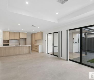 BRAND NEW MODERN HOME WITH QUALITY FINISHES! - Photo 4