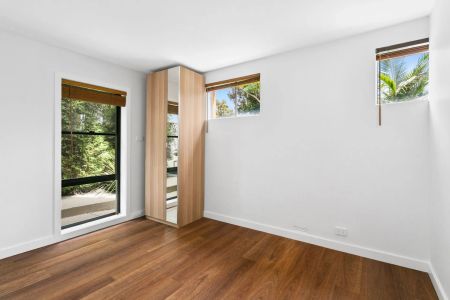 Family Home in the Heart of Mona Vale - Photo 2