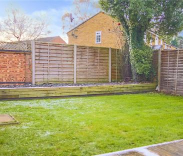 3 bedroom end of terrace house to rent - Photo 5