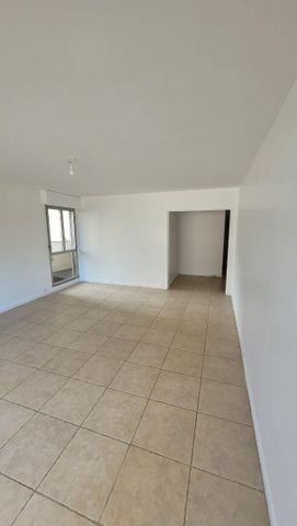 Appartement Paris 4 pièces 95.04 m2 avec balcons - Photo 4