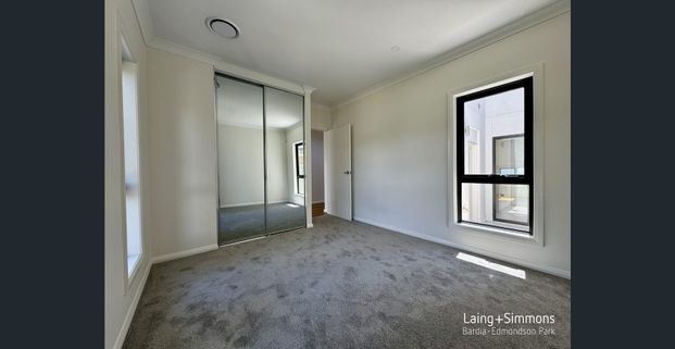 Excellent Family Home Facing Park - Photo 1