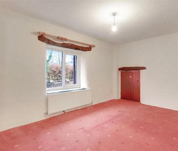 4 bedroom semi-detached house to rent - Photo 5