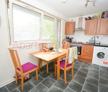 1 bedroom in a flat share to rent - Photo 4