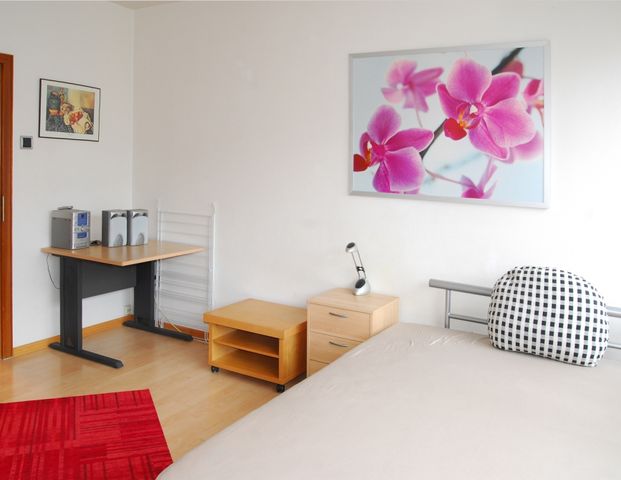 1 Zimmer in Düsseldorf - Photo 1