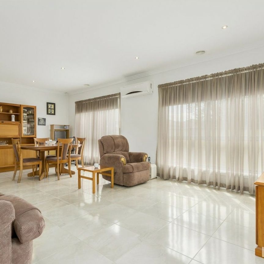 3/39 La Rochelle Boulevard, Point Cook VIC, Belconnen - Photo 1