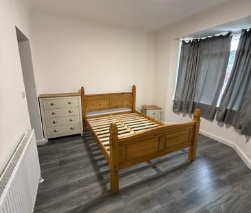 1 bedroom in a house share to rent - Photo 6