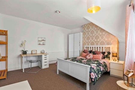 6 Bed End Terrace, St. Stephens Road, LE2 - Photo 4