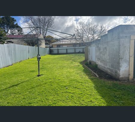 76 Bertha Street, Mount Gambier, SA 5290 - Photo 2