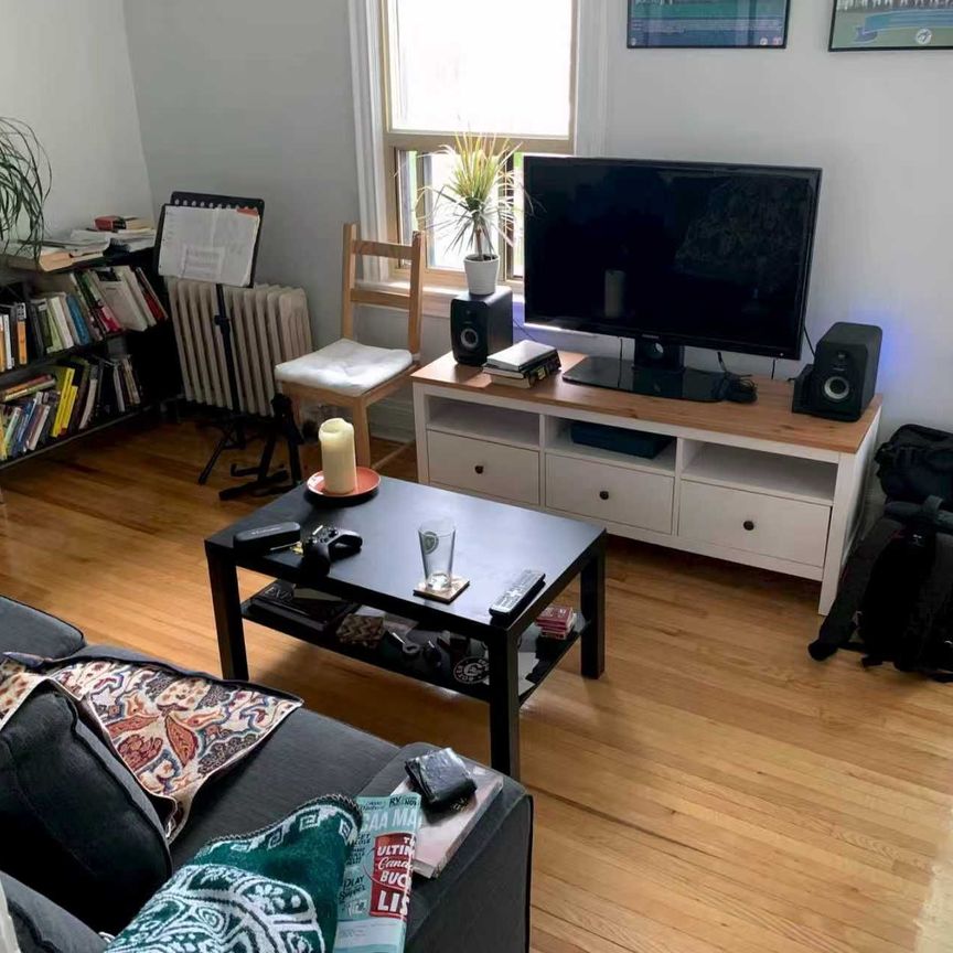 For Lease - 20 HALLAM Street, Toronto, Ontario - Photo 1