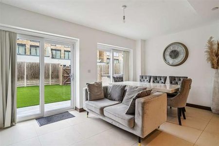 Noel Coward Avenue, Denham Film Studios, UB9 - Photo 2