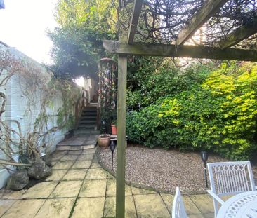 2 bedroom apartment to rent - Photo 6
