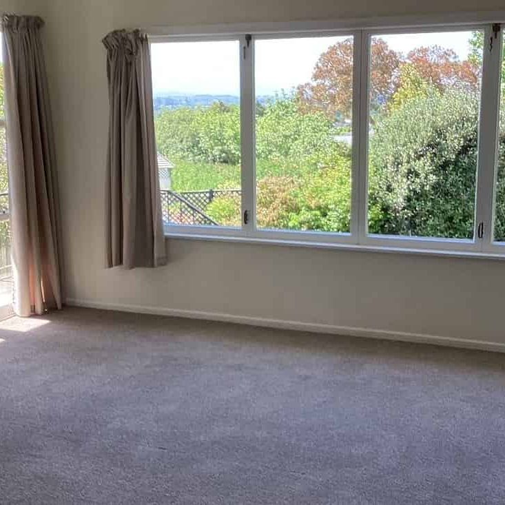3BR Home in Havelock North with a view - Photo 1