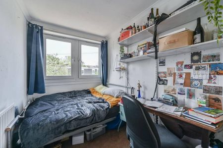 3 bedroom flat to rent - Photo 3