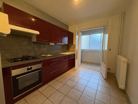 Location Appartement 3 pièces 69m² VALENCE 26000 - Photo 5