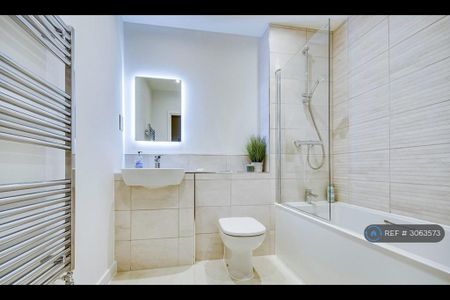 1 bedroom flat to rent - Photo 5