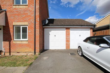 3 bedroom detached house to rent - Photo 3