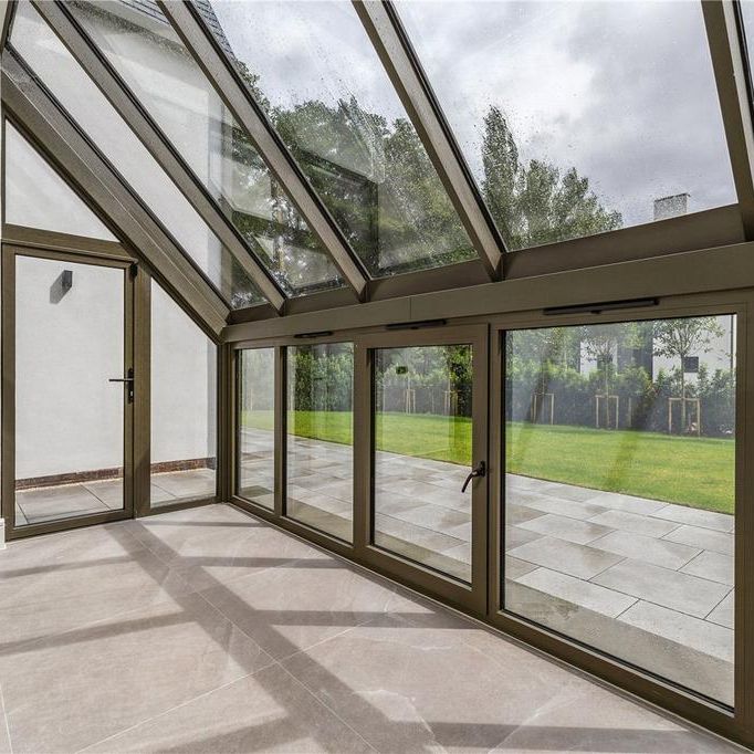 4 bedroom detached house to rent - Photo 1