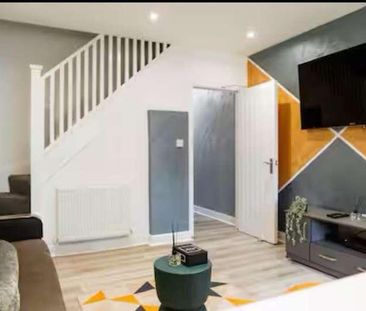 Ensuite Rooms To Move In Instantly, CV2 - Photo 6