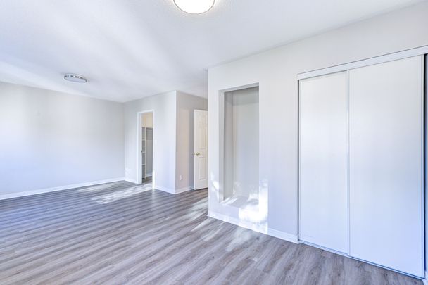 For Lease - 28 Rosebank Drive Unit# 907, Toronto, Ontario - Photo 1