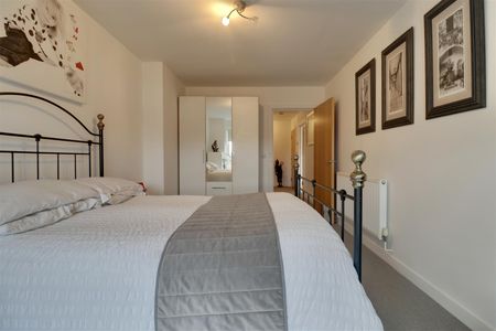 Milton Road, Southsea - Photo 4