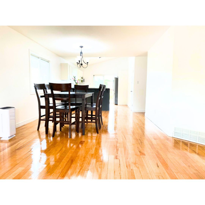 For Lease - 962 Queensborough Court, London North, Ontario - Photo 1