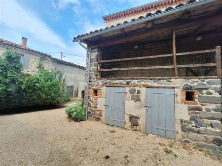 Location maison 4 pièces - 94m² à Usson (63490) - Photo 5