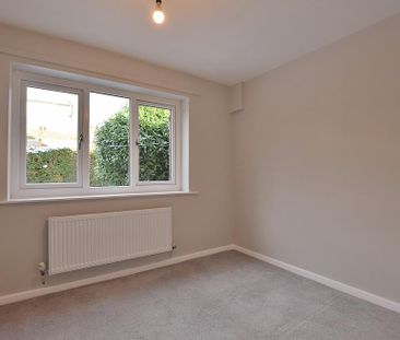 2 bedroom detached bungalow to rent - Photo 4