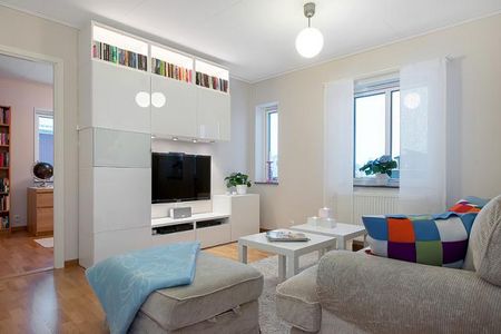 Modern Villa i Vallentuna/Täby Kyrkby - 4rok - tillsv - Photo 2