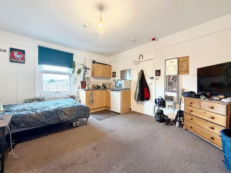 Studio to rent - Photo 2