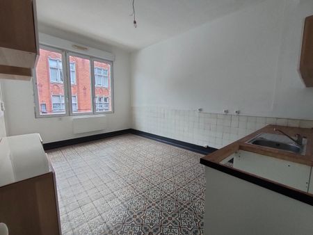 Location Appartement 3 pièces 72m² - Photo 2