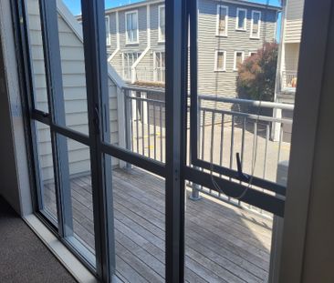 Safe and Secure townhouse in walking distance to all amenities - Photo 3