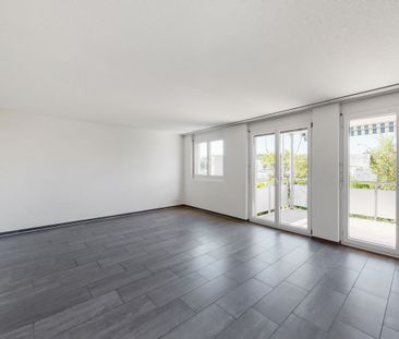 Grosszügige und moderne Familienwohnung in Niederhasli - Photo 1