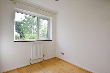 4 bedroom terraced house to rent - Photo 4