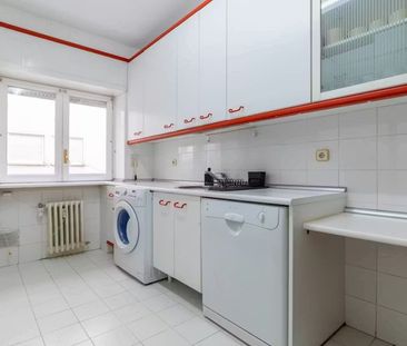 Paseo de la Castellana, Madrid, Community of Madrid 28046 - Photo 4