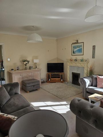 3 bedroom bungalow to rent - Photo 3