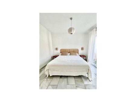 4 bedroom luxury Semidetached House for rent in Marbella, Spain - Photo 4