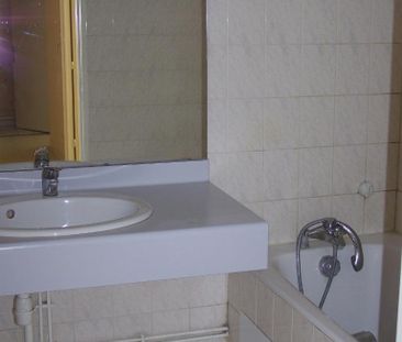 Location Appartement 2 pièces 51m² LE MANS 72000 - Photo 3