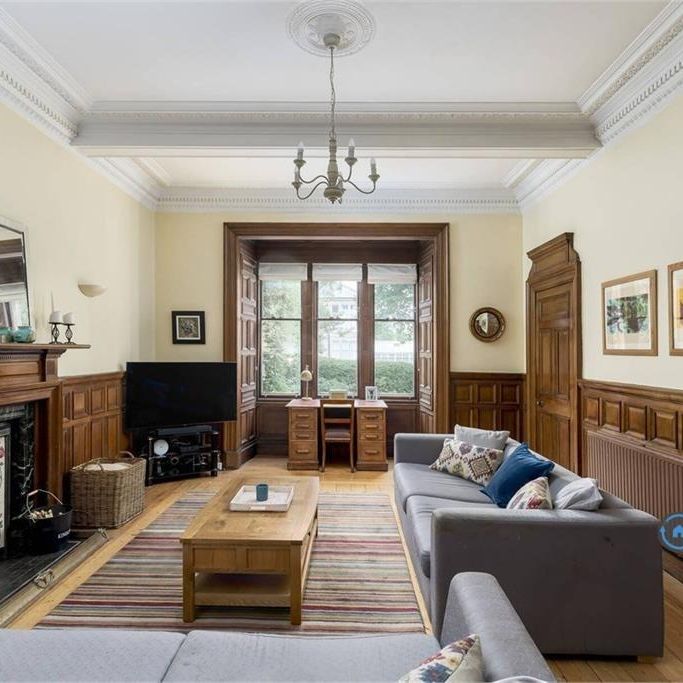 3 bedroom flat to rent - Photo 1