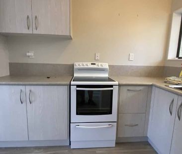 TAWHERO - 2 BEDROOMS - Photo 2