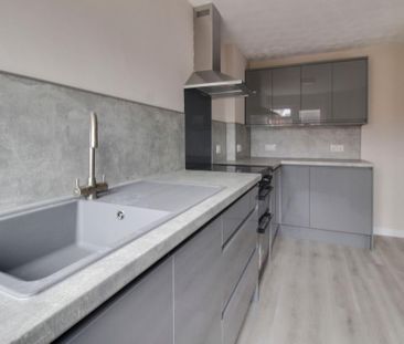 3 bedroom end of terrace house to rent - Photo 6