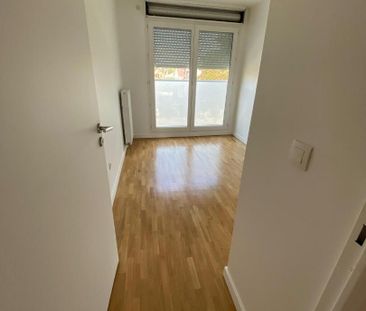 location Appartement T3 DE 67.9m² À CACHAN - Photo 2