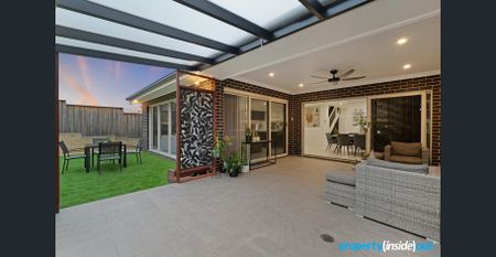 Immaculately presented home with 6.5kW sola system - Photo 2