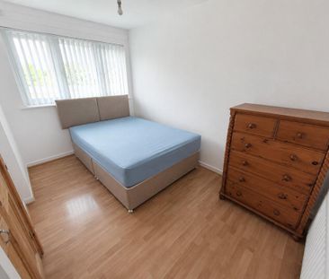 3 bedroom semi-detached house to rent - Photo 5