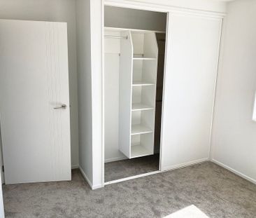 Modern 3 Bedroom Home in Ashburton - Photo 2
