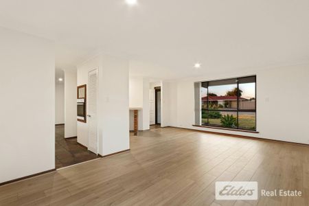 Rare Safety Bay Gem – Character and Convenience You Will Love - Photo 2