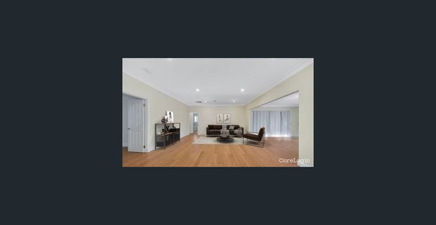 Spacious Family Home in a Prime Craigieburn Location! - Photo 1